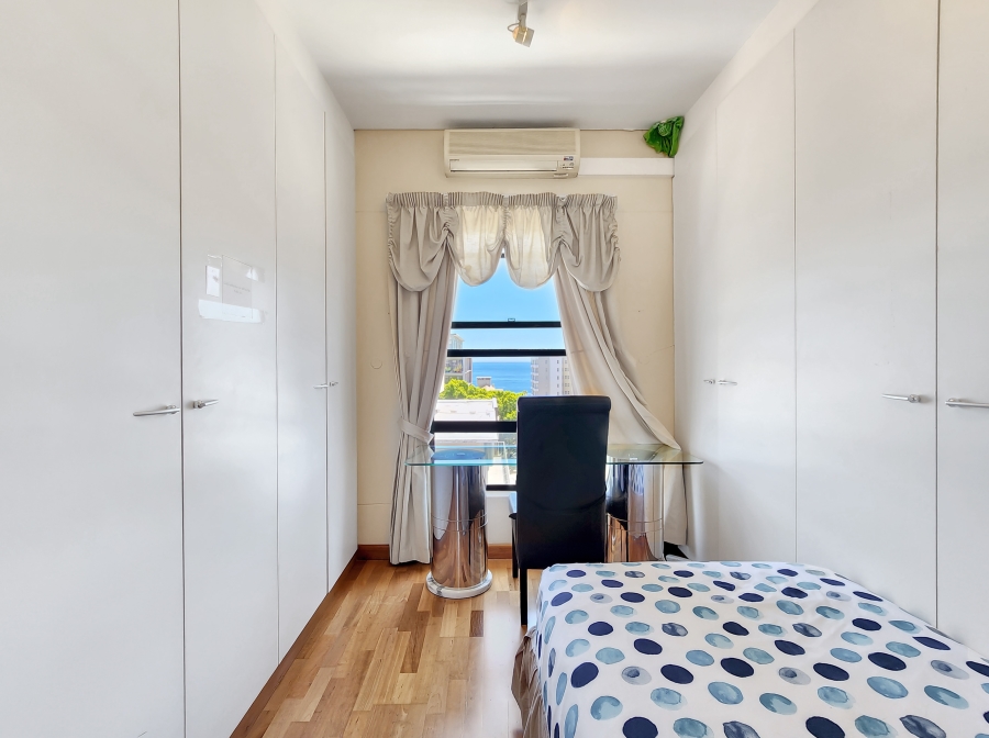 4 Bedroom Property for Sale in Sea Point Western Cape